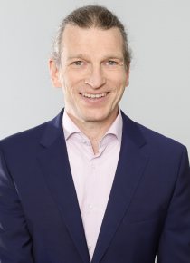 Dr. Thomas Hils